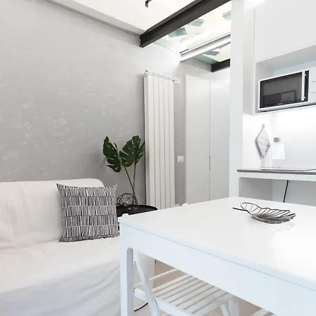 Apartamento Italianway-rosmini 11 Milão